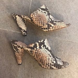 Kate Spade 7.5 Snakeskin Heeled Mule Sandel